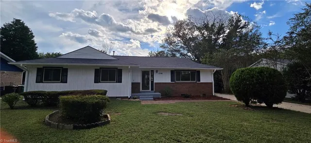$285,000 | 1746 Stoneybrook Drive, High Point, NC 27265