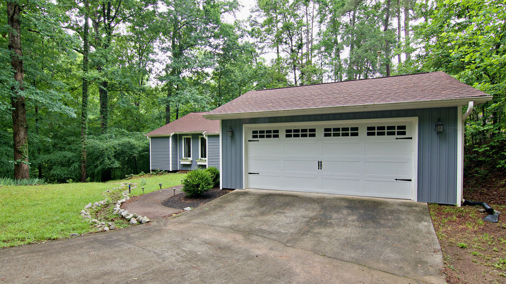 1279 Coneross Point Drive Seneca, SC 29678 - Photo 44 of 48