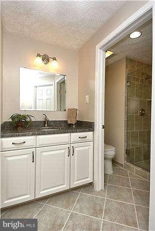 7607 Springfield Hills Drive Springfield, VA 22153 - Photo 12 of 30 Bath (Master)