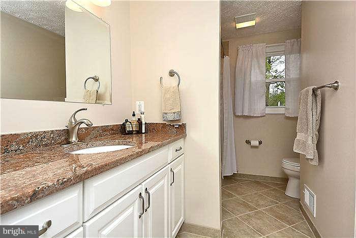 7607 Springfield Hills Drive Springfield, VA 22153 - Photo 16 of 30 Bath