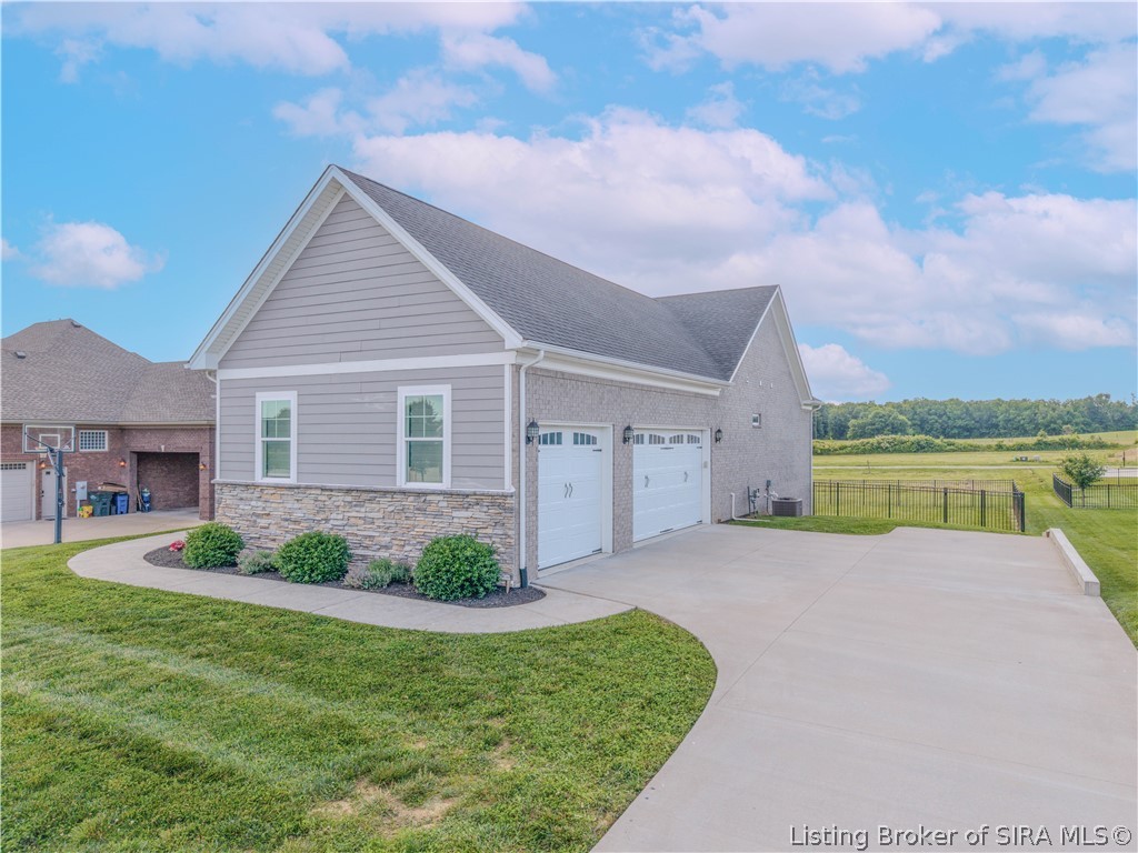 7136 Independence Way Charlestown, IN 47111 - Photo 3 of 41