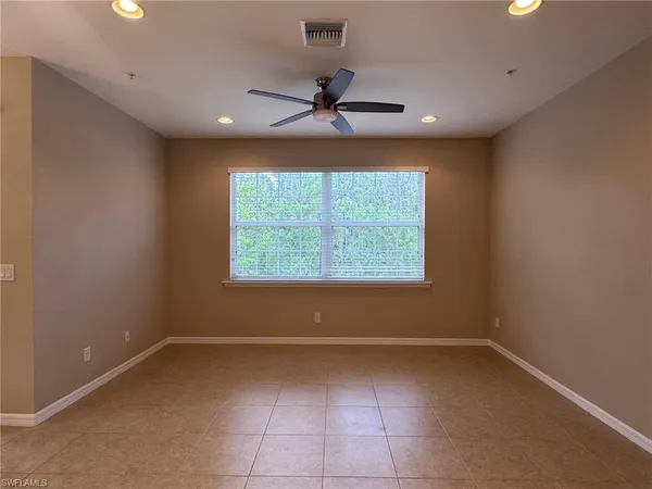 $2,200 | 23520 Alamanda Drive, Unit 203, Estero, FL 34135
