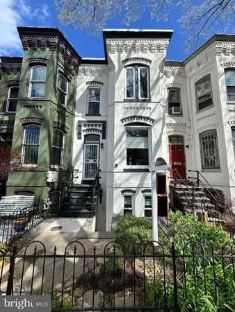 $1,460,000 | 239 8th Street Northeast, Washington, DC 20002