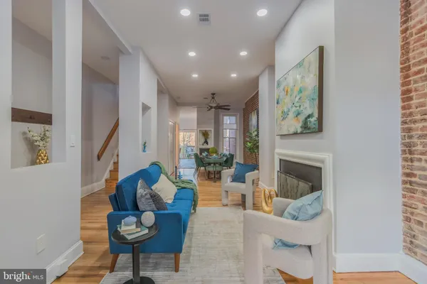 $1,460,000 | 239 8th Street Northeast, Washington, DC 20002