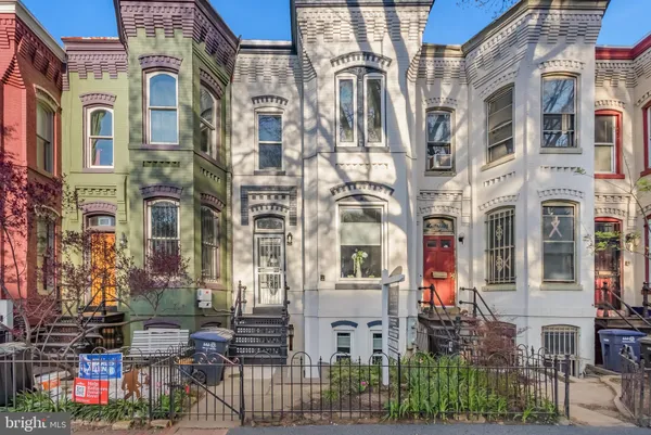 $1,460,000 | 239 8th Street Northeast, Washington, DC 20002