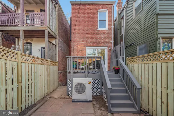 $1,460,000 | 239 8th Street Northeast, Washington, DC 20002