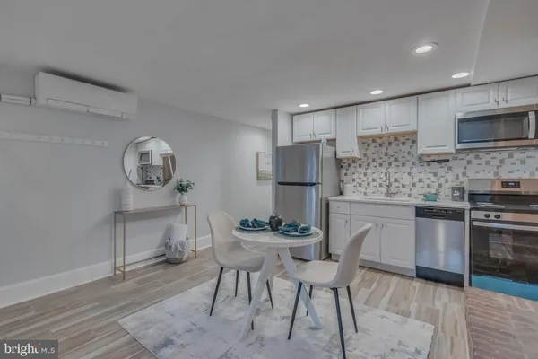 $1,460,000 | 239 8th Street Northeast, Washington, DC 20002