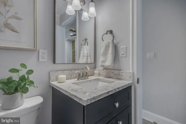 $1,460,000 | 239 8th Street Northeast, Washington, DC 20002