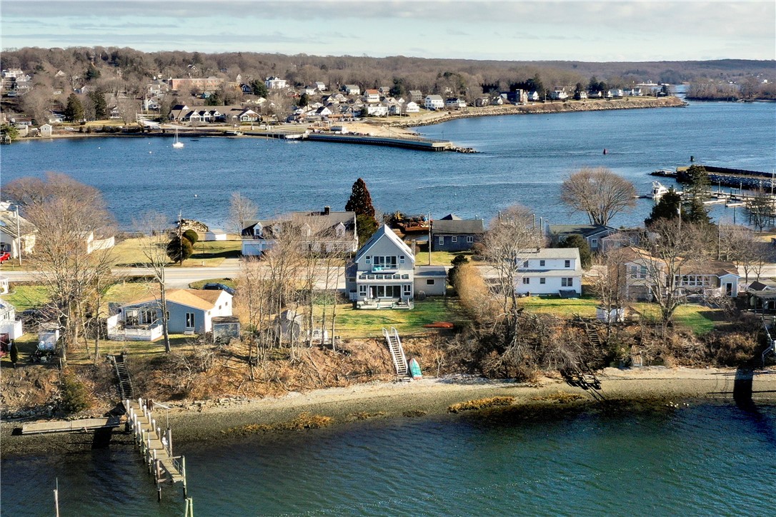 78 Point Road Portsmouth, RI 02871 - Photo 3 of 43 Gallery Image 3