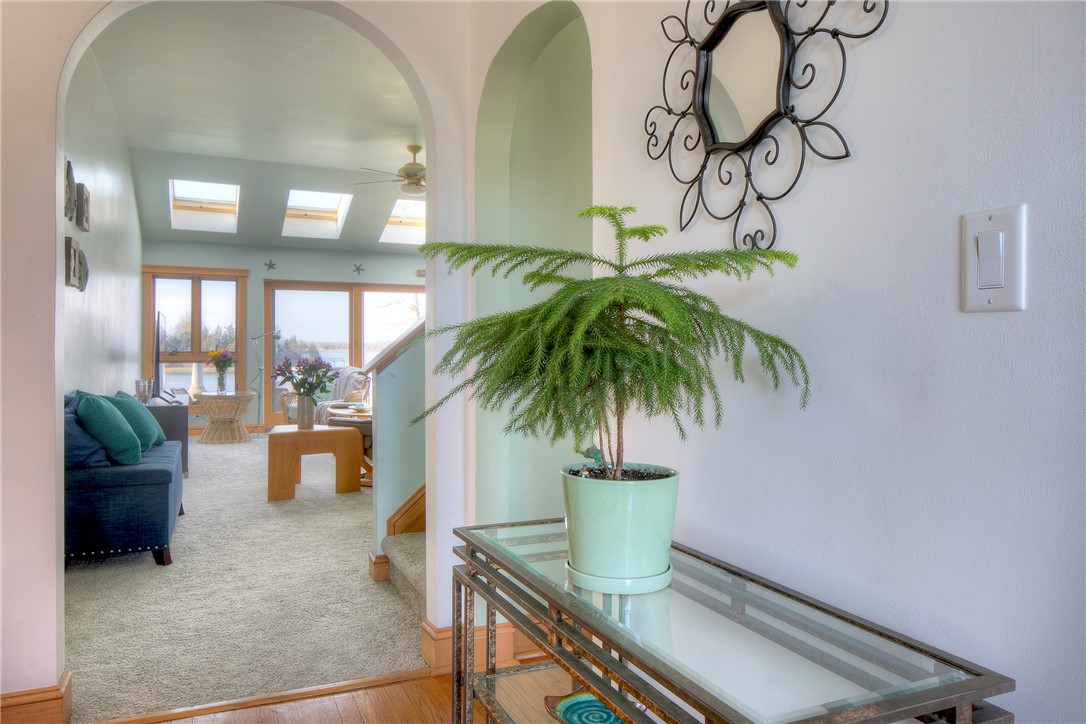 78 Point Road Portsmouth, RI 02871 - Photo 5 of 43 Front Foyer