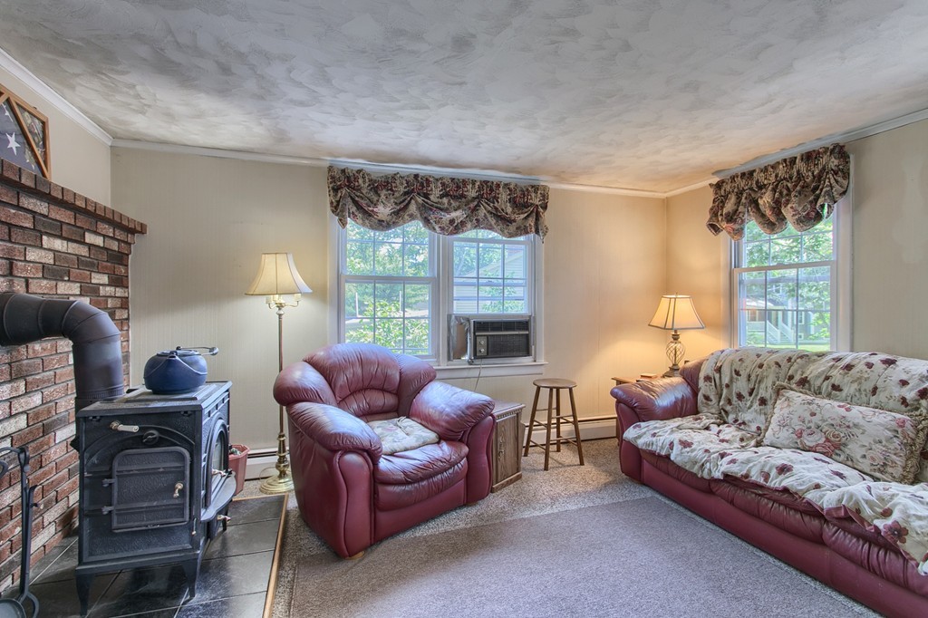 21 Condor Road Reading, MA 01867 - Photo 14 of 28 Gallery Image 14