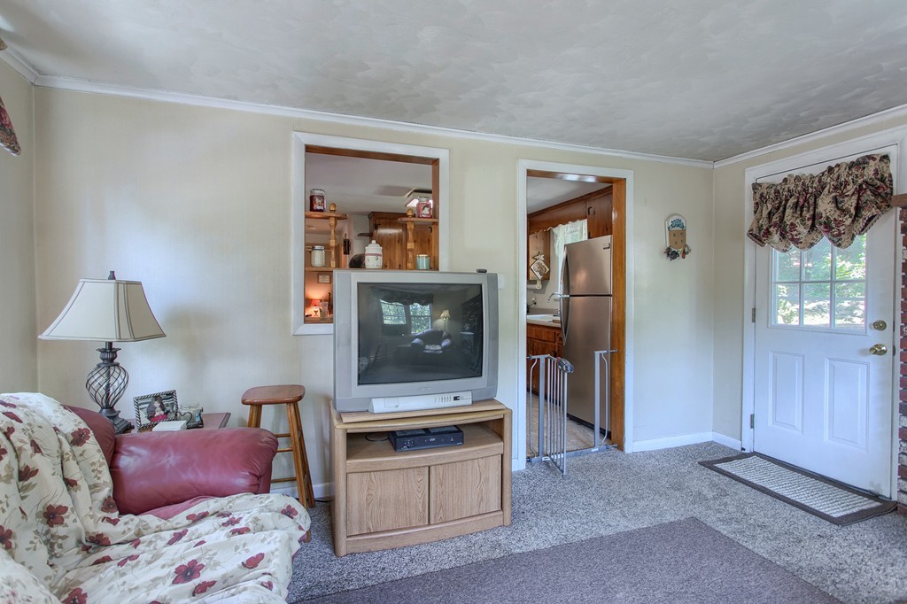 21 Condor Road Reading, MA 01867 - Photo 15 of 28 Gallery Image 15