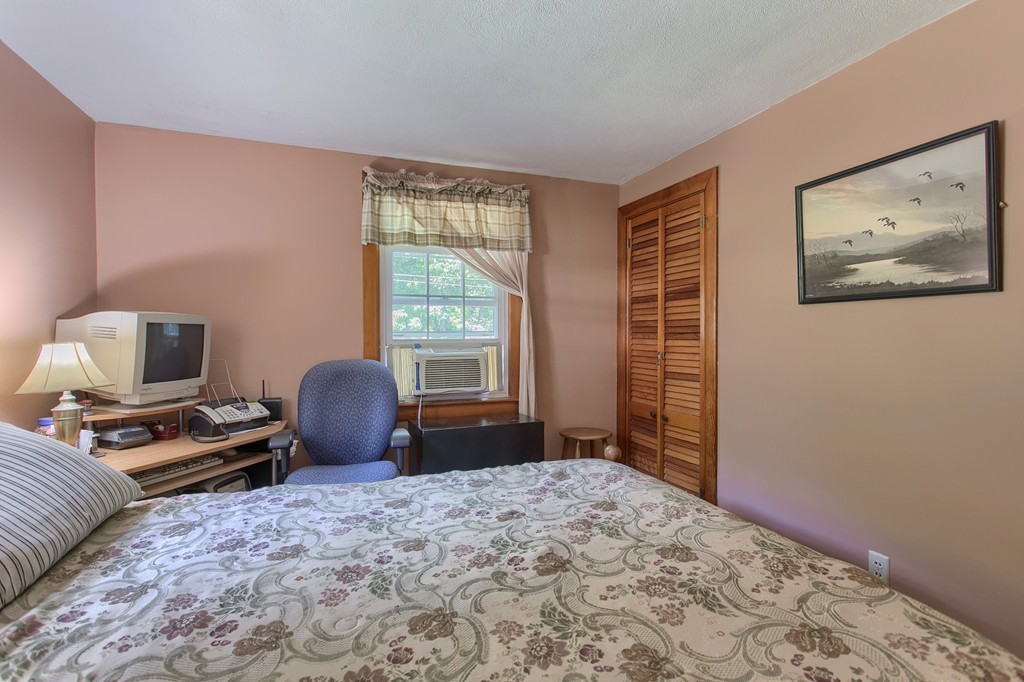 21 Condor Road Reading, MA 01867 - Photo 19 of 28 Gallery Image 19