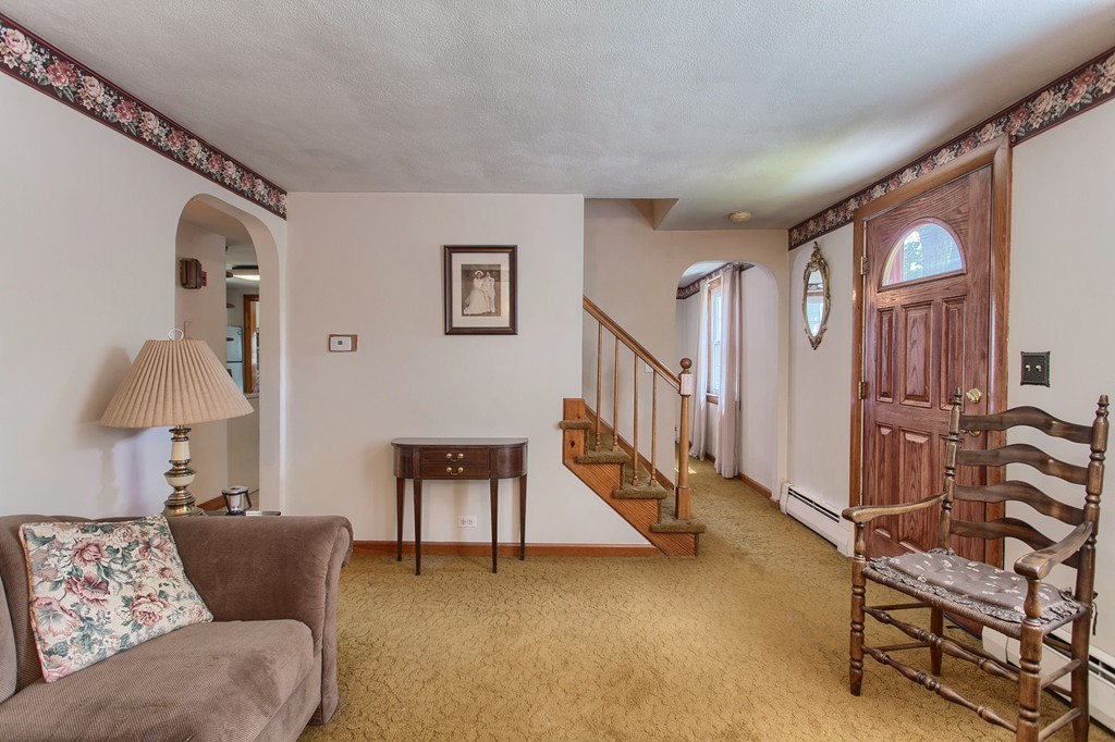 21 Condor Road Reading, MA 01867 - Photo 2 of 28 Gallery Image 2