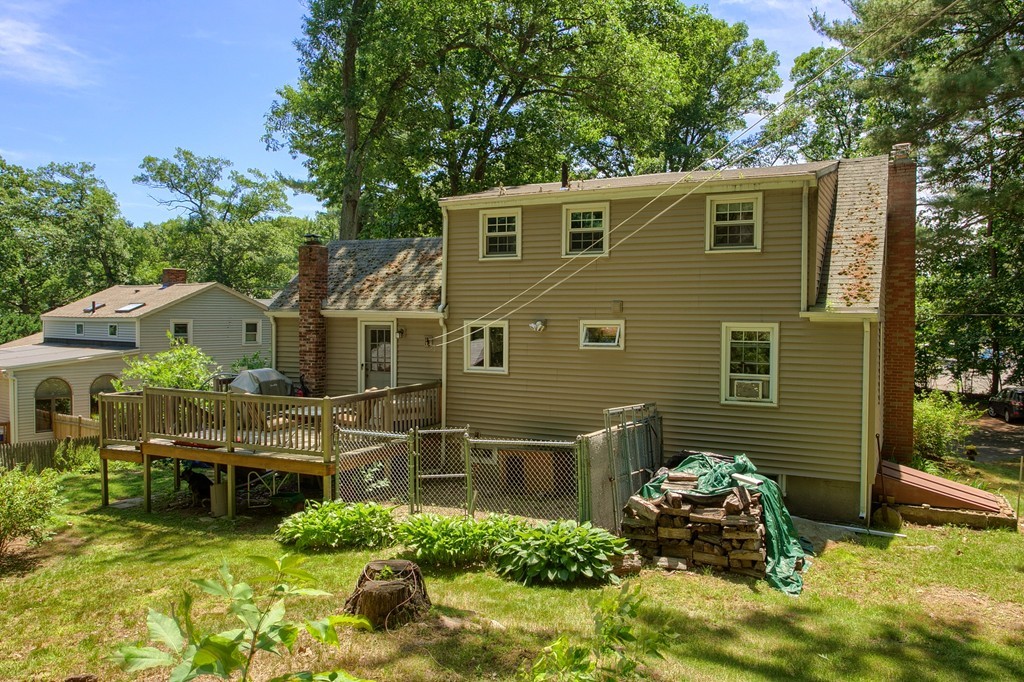 21 Condor Road Reading, MA 01867 - Photo 27 of 28 Gallery Image 27