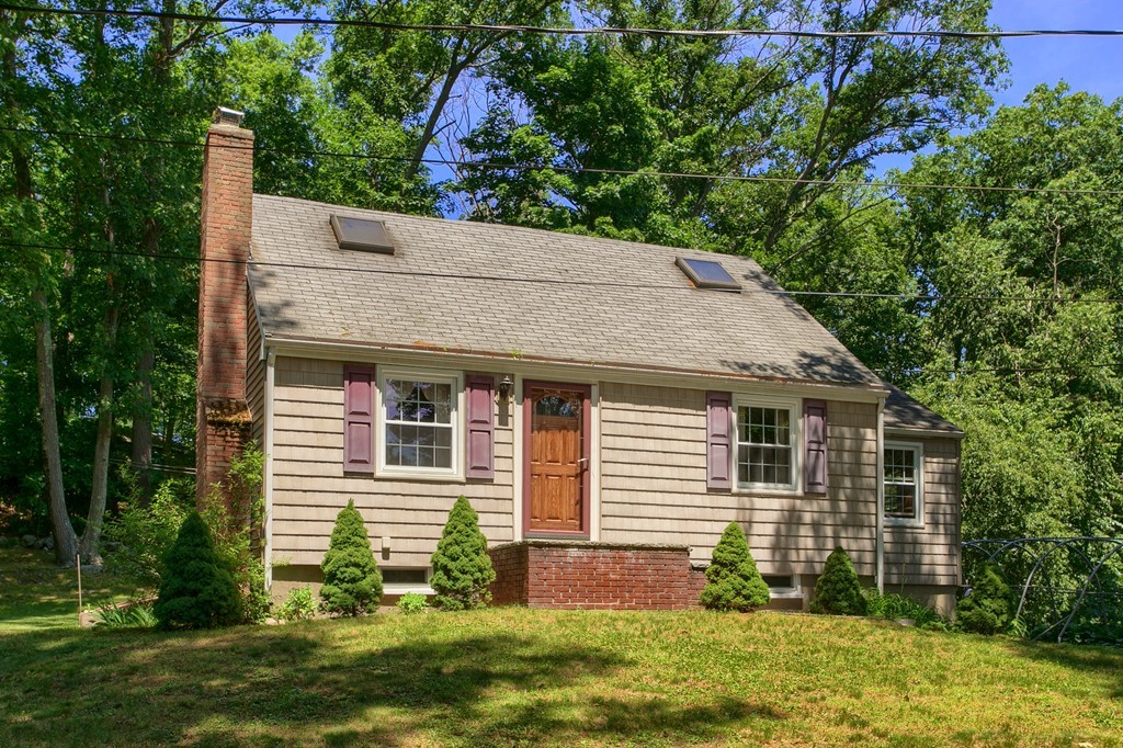 21 Condor Road Reading, MA 01867 - Photo 28 of 28 Gallery Image 28