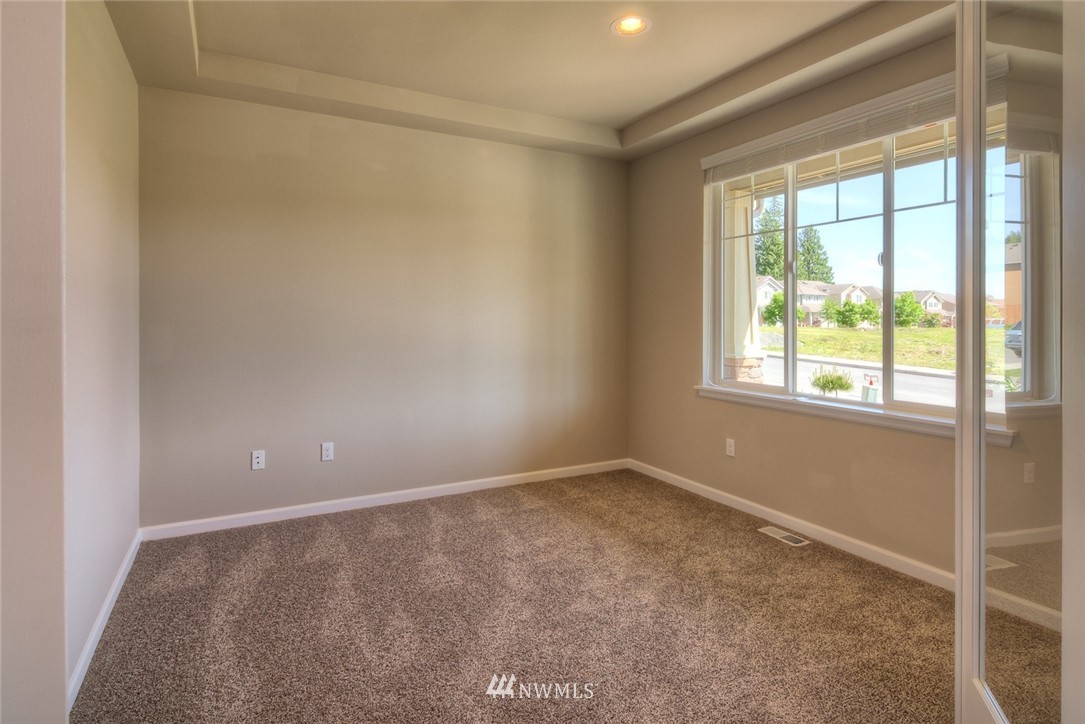4807 Rosa Court Lacey, WA 98503 - Photo 4 of 25