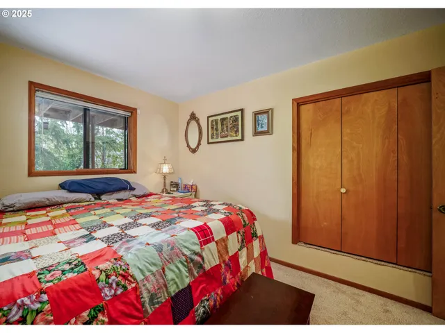 $750,000 | 11046 Win Stanley Drive Southeast, Lyons, OR 97358