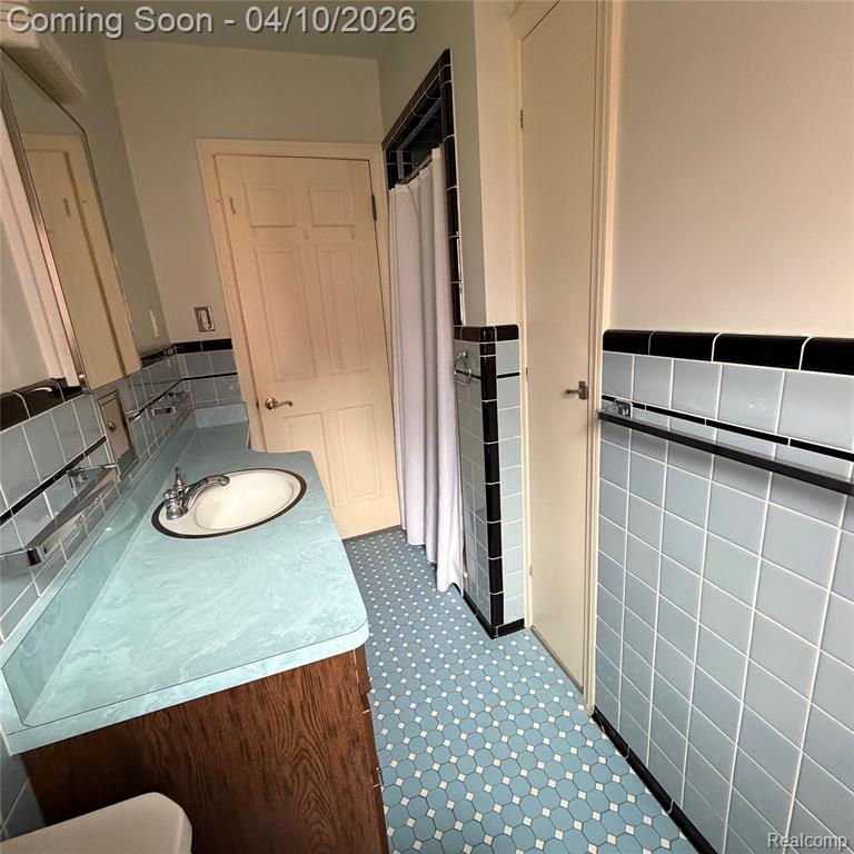 65 Hampton Road Grosse Pointe Shores, MI 48236 - Photo 5 of 21