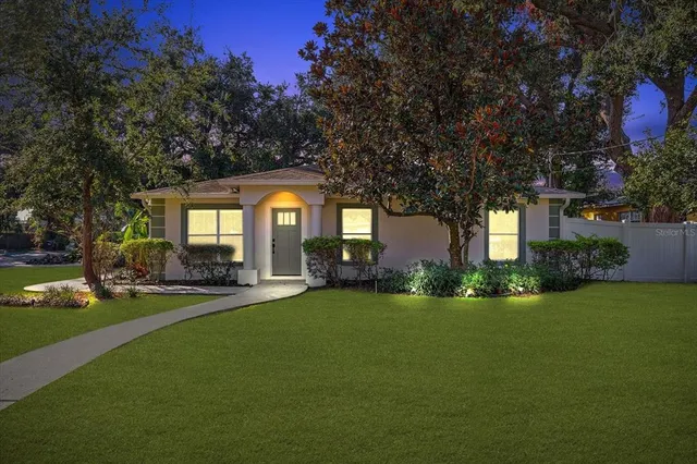 $3,900 | 2802 West North A Street, Tampa, FL 33609