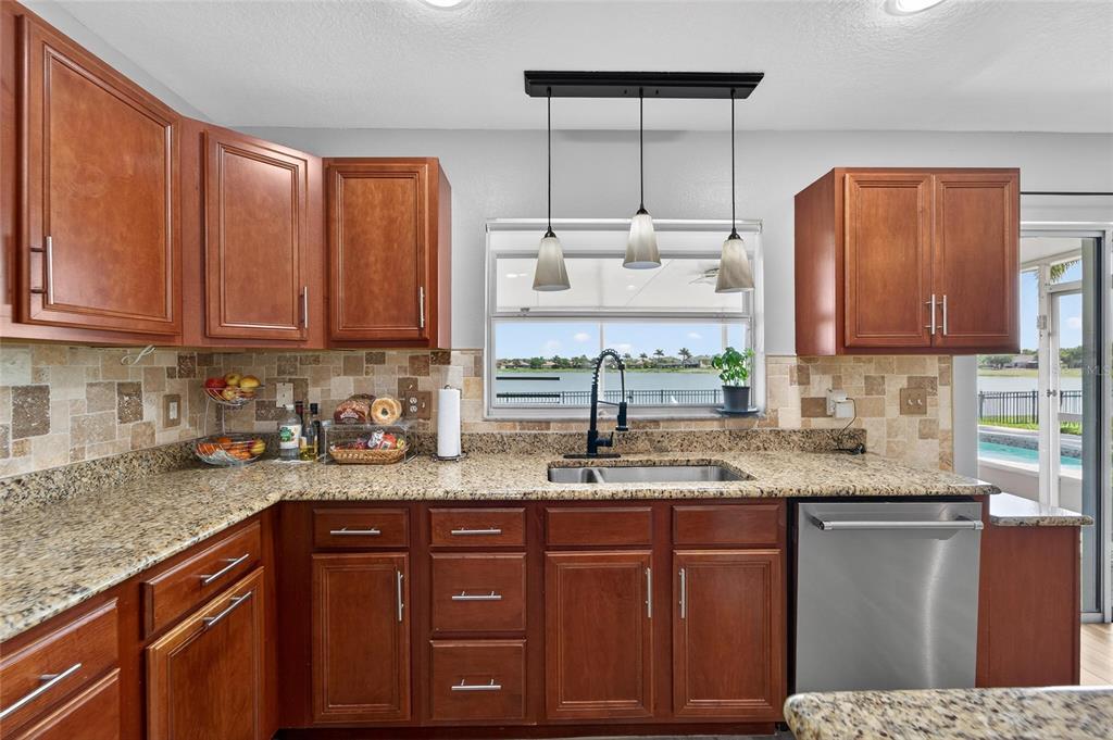 5325 Sandy Shell Drive Apollo Beach, FL 33572 - Photo 24 of 83