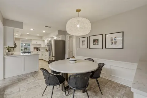 $975,000 | 9510 Hill View Drive, Dallas, TX 75231