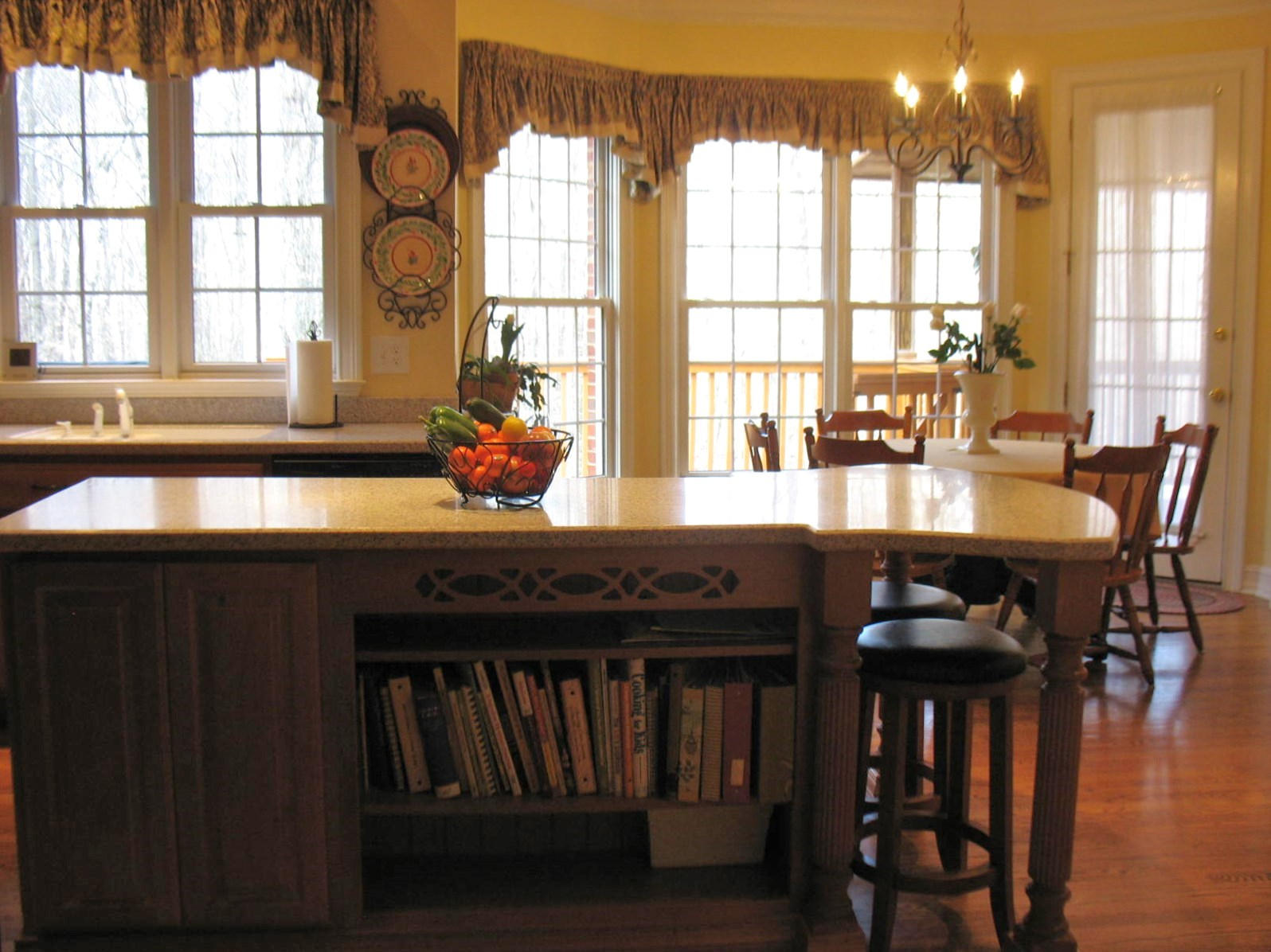 35 Rockingham Road Oak Ridge, TN 37830 - Photo 10 of 35 Island in Kitchen