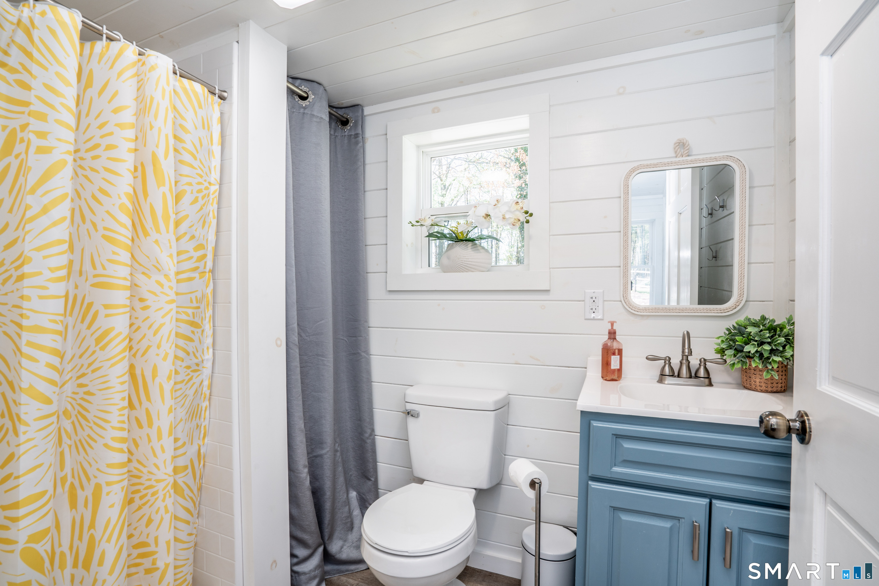 152 Old Farms Road Simsbury, CT 06070 - Photo 38 of 40 Pool house bathroom with shower