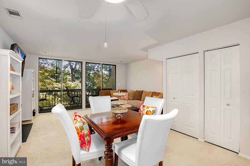11166 Boathouse Court, Unit 70 Reston, VA 20191 - Photo 11 of 30 Dining Room