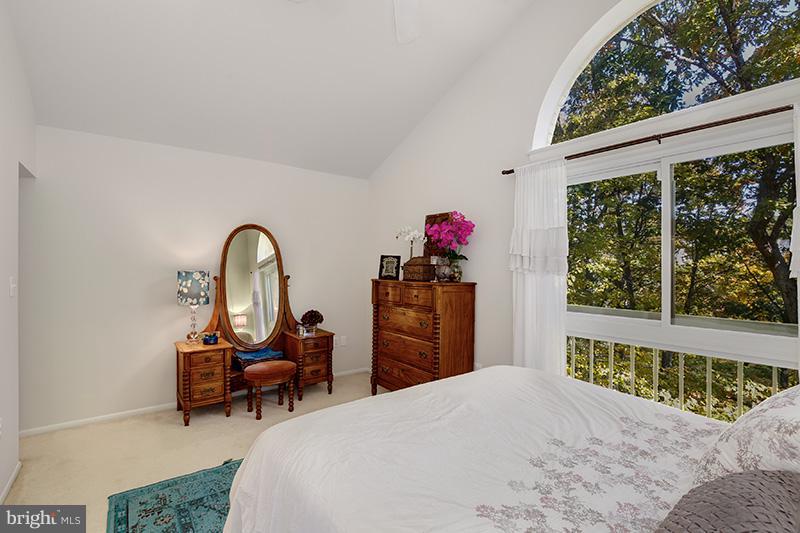11166 Boathouse Court, Unit 70 Reston, VA 20191 - Photo 16 of 30 Bedroom (Master)