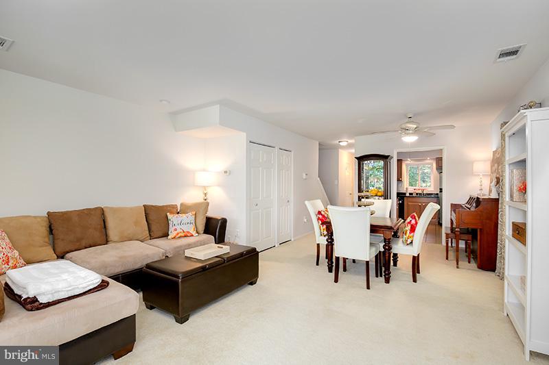 11166 Boathouse Court, Unit 70 Reston, VA 20191 - Photo 10 of 30 Dining Room