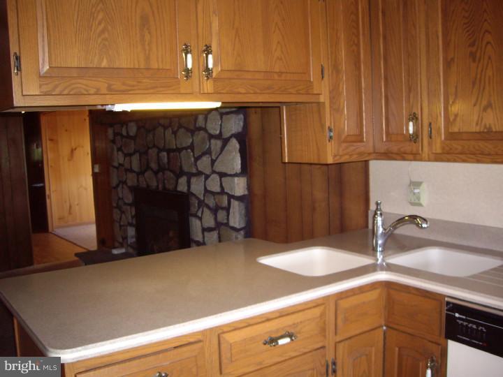254 Beacon Light Road Coatesville, PA 19320 - Photo 12 of 25 Kitchen