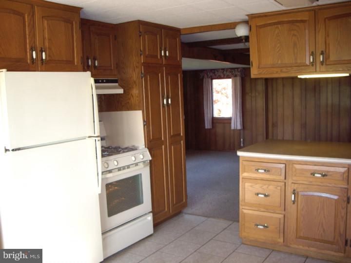254 Beacon Light Road Coatesville, PA 19320 - Photo 13 of 25 Kitchen