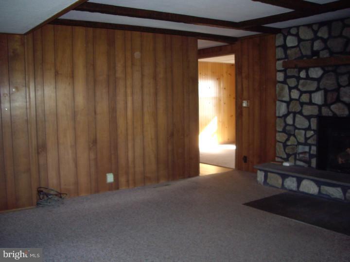 254 Beacon Light Road Coatesville, PA 19320 - Photo 16 of 25 Living Room