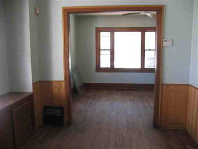 1916 Prospect Flint, MI 48504 - Photo 4 of 7 20107858-3.JPG