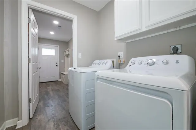 $269,900 | 202 20th Avenue South, Greenwood, MO 64034