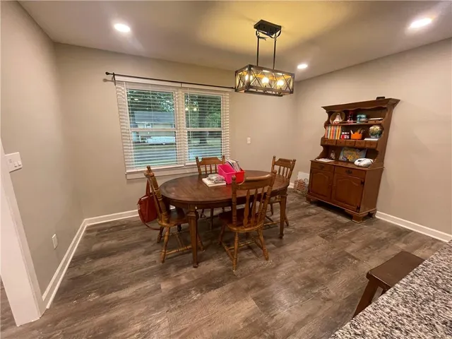 $274,900 | 202 20th Avenue South, Greenwood, MO 64034