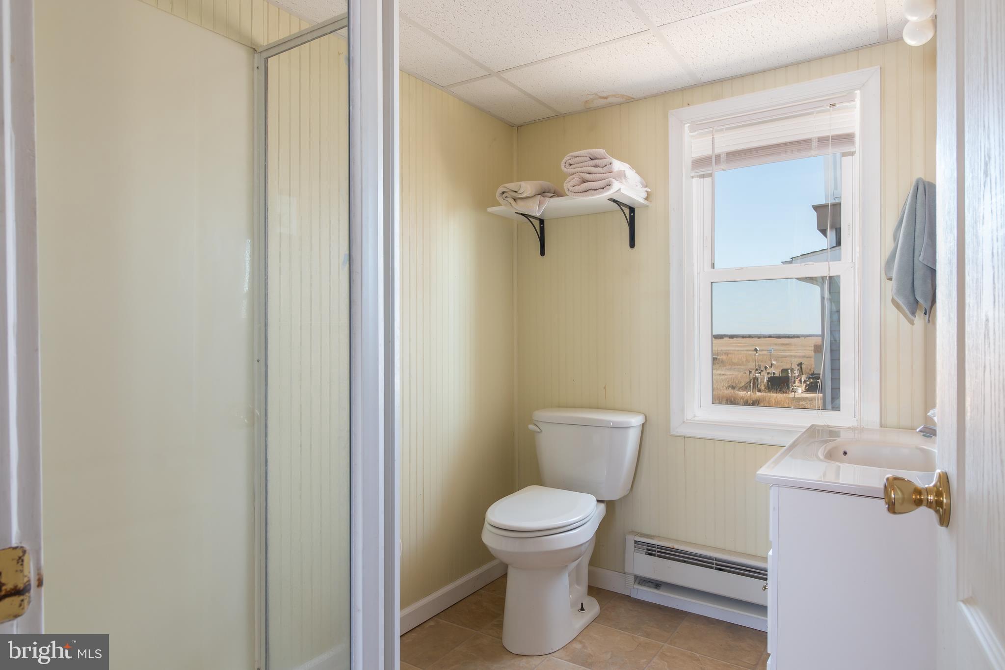 311 Cove Road Newport, NJ 08345 - Photo 18 of 37 2nd floor bath