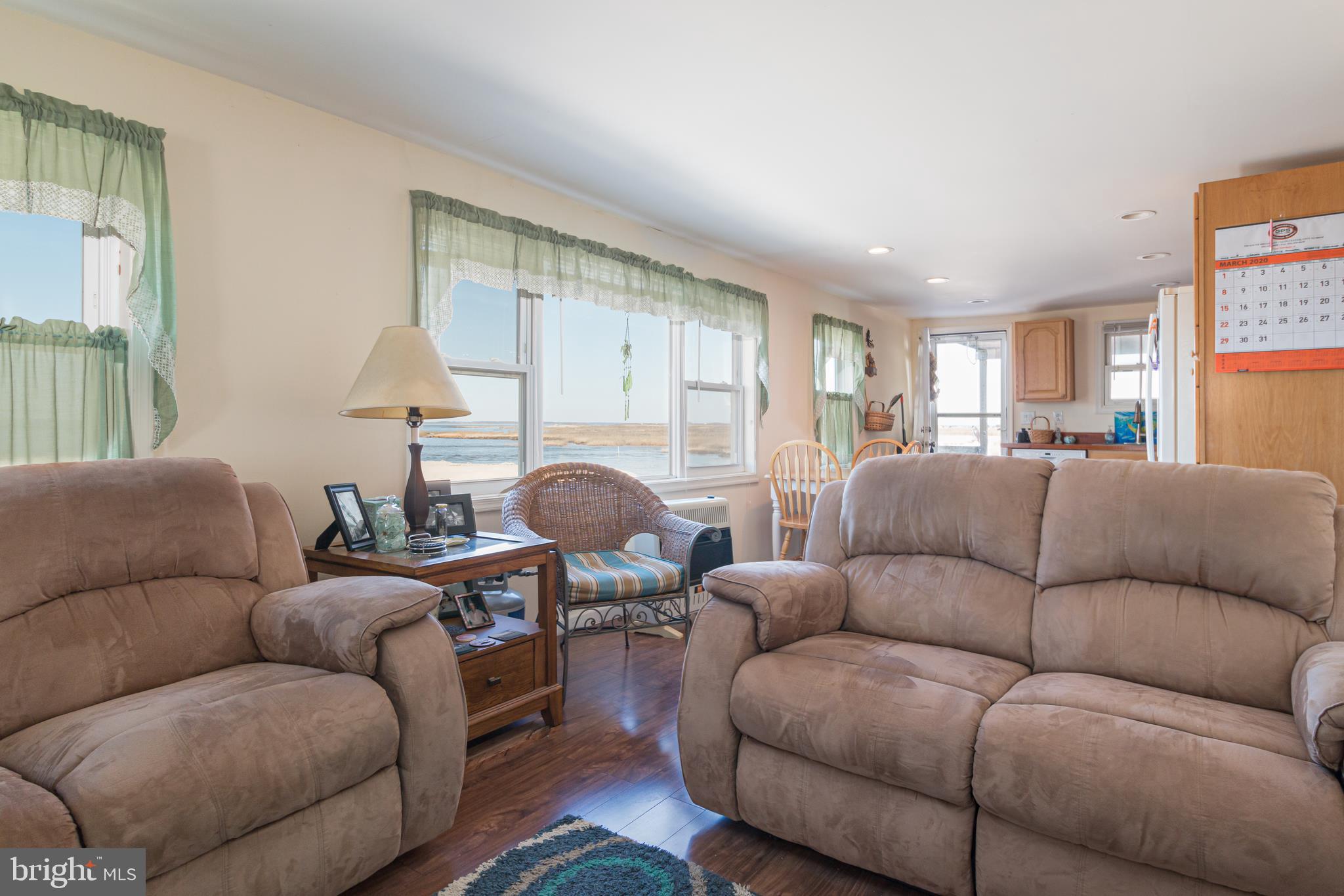 311 Cove Road Newport, NJ 08345 - Photo 23 of 37 1st floor living room