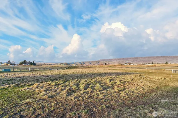 $1,100,000 | 2775 4th Street Southeast, East Wenatchee, WA 98802