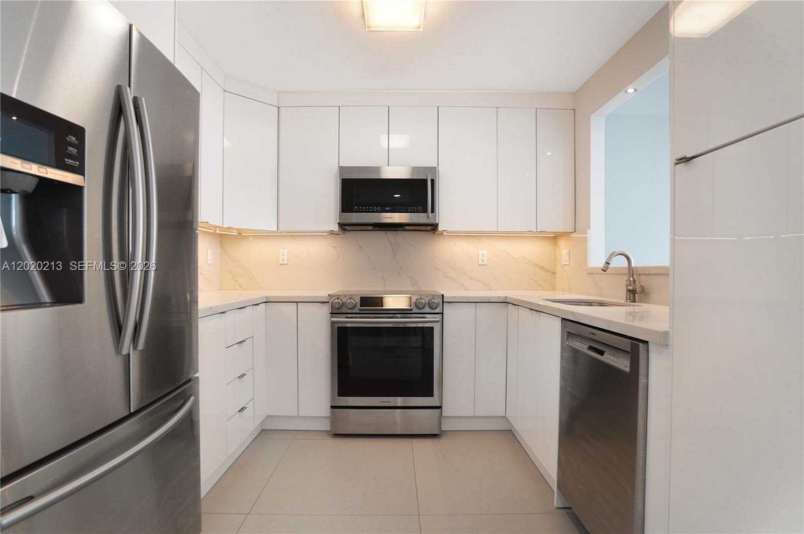 8233 Harding Avenue, Unit 508 Miami Beach, FL 33141 - Photo 10 of 45