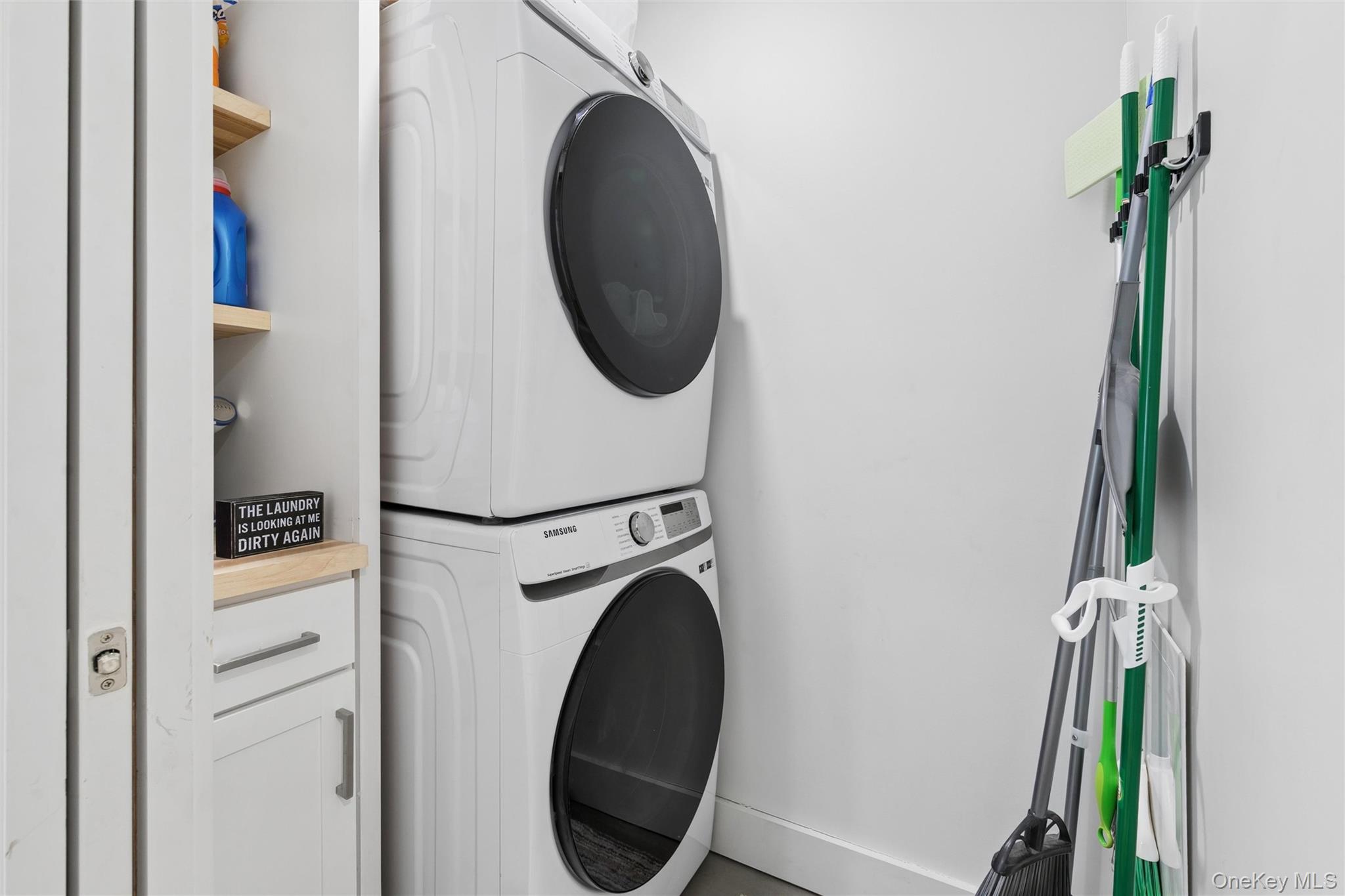 6 West Landing Road Hampton Bays, NY 11946 - Photo 32 of 44