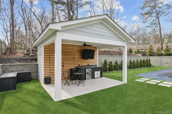 $30,000 | 6 West Landing Road, Hampton Bays, NY 11946