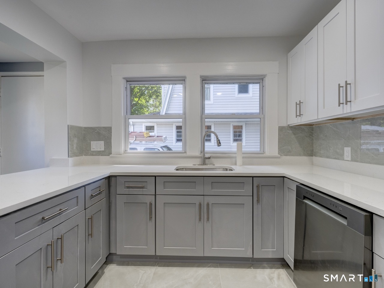 16 Shoreham Road New Haven, CT 06512 - Photo 17 of 40