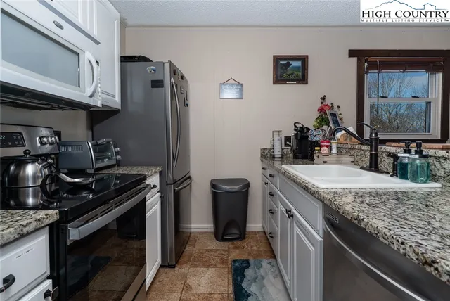 $185,000 | 103 Mid Holiday Lane, Unit D316, Beech Mountain, NC 28604