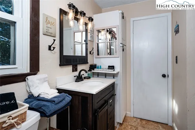 $185,000 | 103 Mid Holiday Lane, Unit D316, Beech Mountain, NC 28604