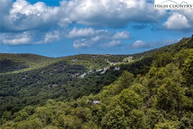 $185,000 | 103 Mid Holiday Lane, Unit D316, Beech Mountain, NC 28604