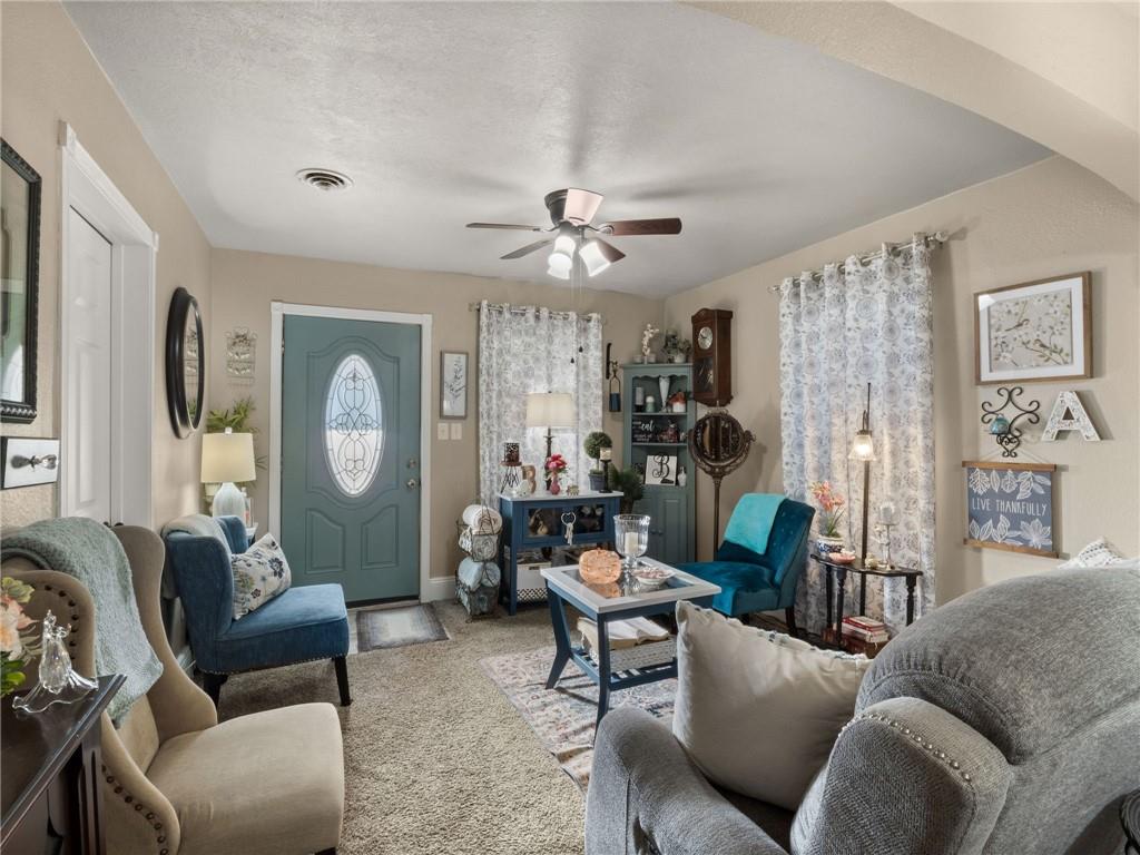 320 North Frazier Street Dequincy, LA 70633 - Photo 9 of 20