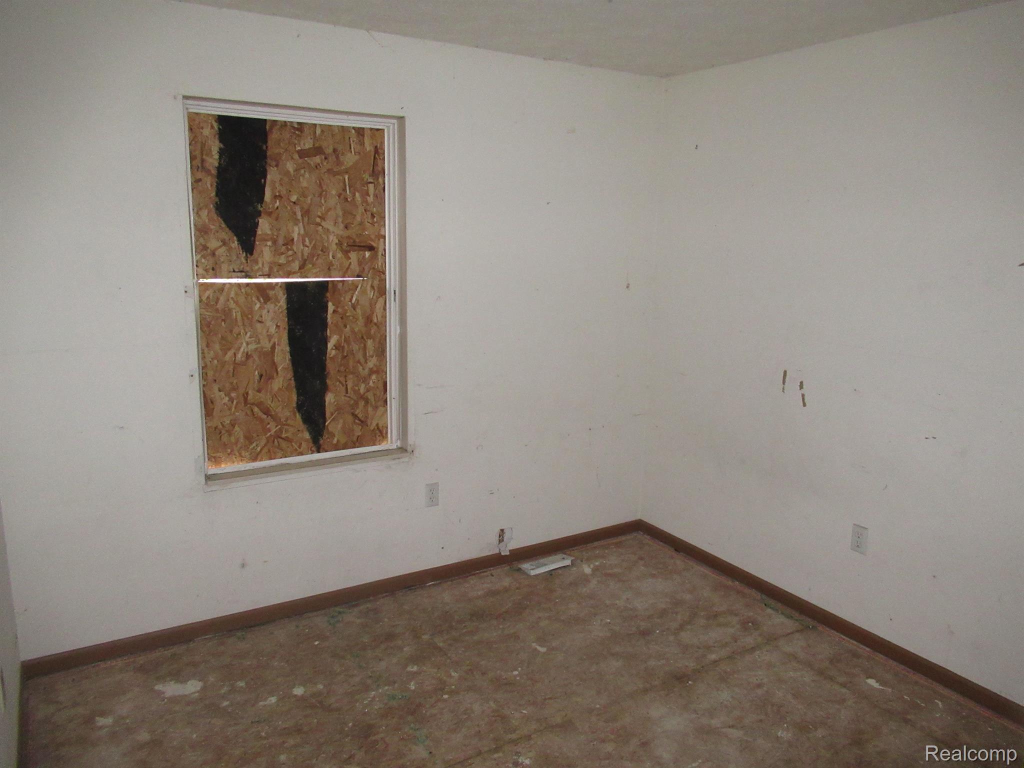 4524 Harding Street Detroit, MI 48214 - Photo 11 of 16 Gallery Image 11