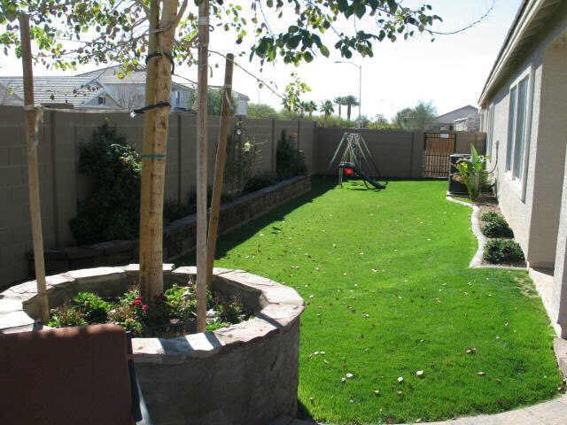 14946 West Charter Oak Road Surprise, AZ 85379 - Photo 5 of 5 Grassy Area